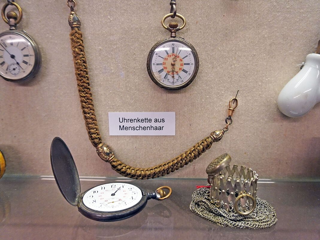 Taschenuhren und Uhrenkette