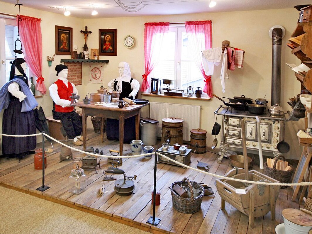 Küche mit alten Geräten