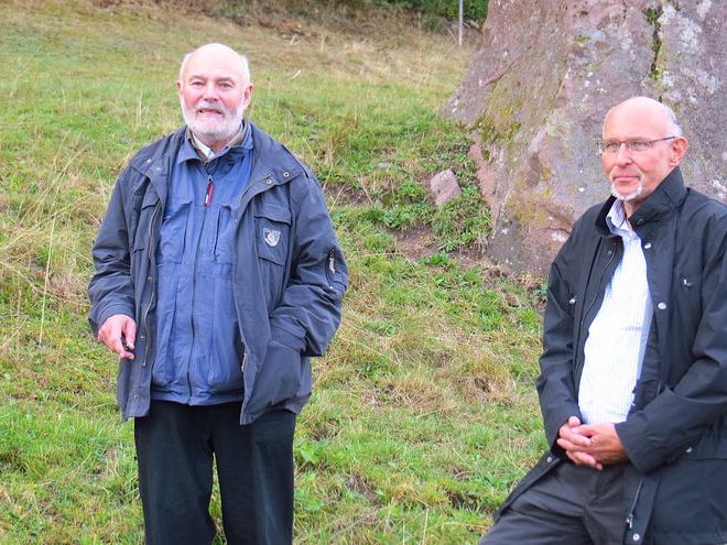 Die beiden Forscher Wilfried Kromer (li) und Ralf Determeyer (re) bei ihren Ausführungen zum "Ramstein"