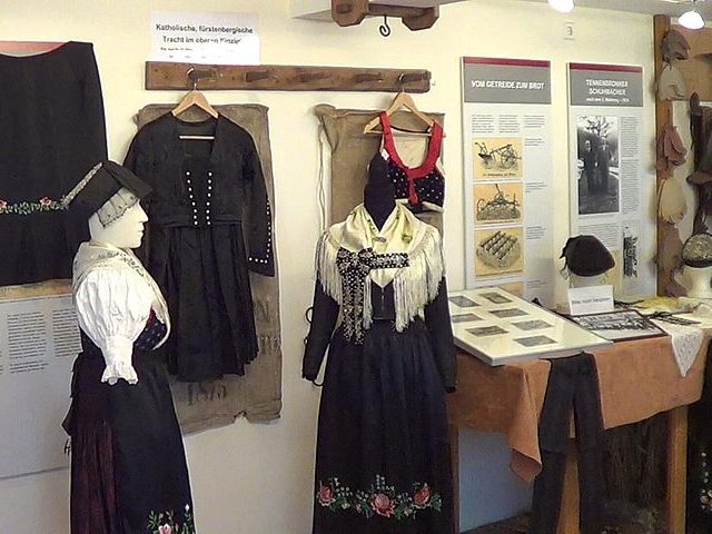 Die fürstenberger Tracht im oberen Kinzigtal