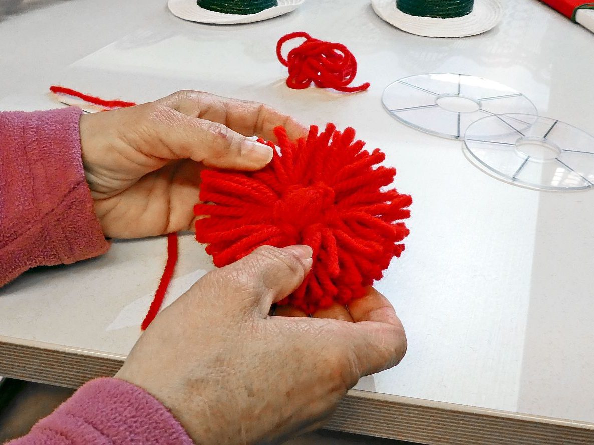 Rosen fuer Rosenhut herstellen 14