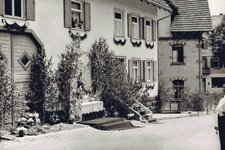 19xx K Fronleichnam Altar Roth Loewenstrasse