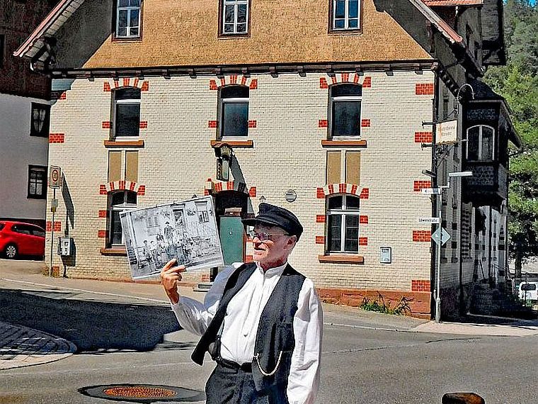 Fuehrung mit dem Dorfbuettel in Tennenbronn 06