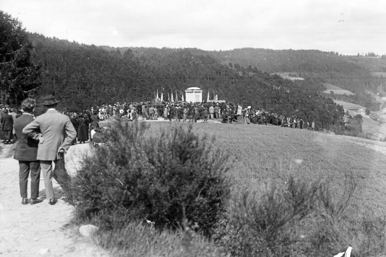 D 0079 SB5 GP398 Einweihung Kriegerdenkmal A4