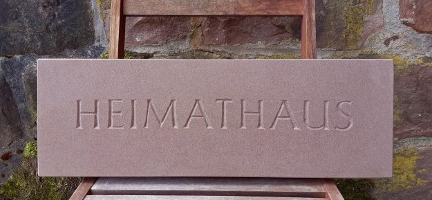 Sandsteinplatte Raphael Fleig 1 Sandsteinplatte Raphael Fleig 1