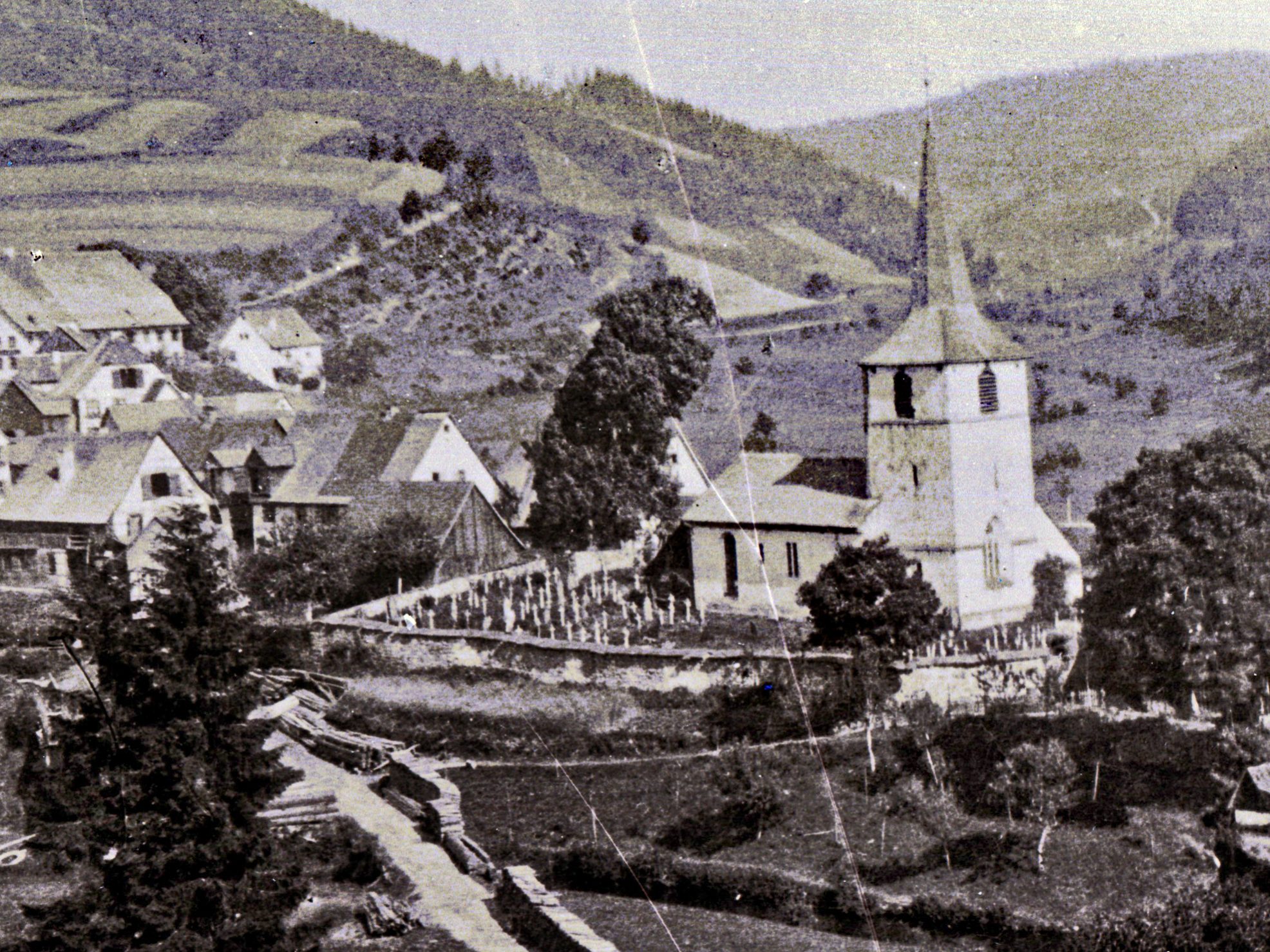 1900Vor Evangelische Kirche mit Friedhof
