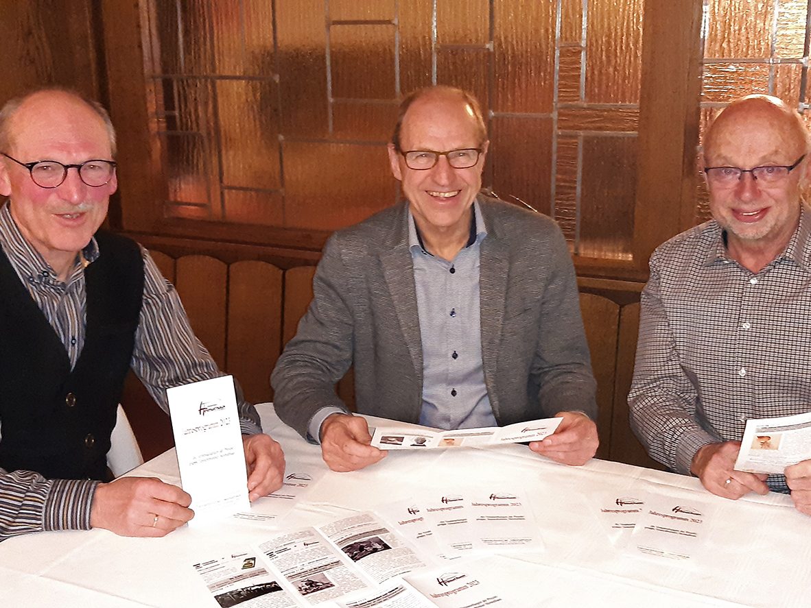 Vorstands Trio Beschnitt