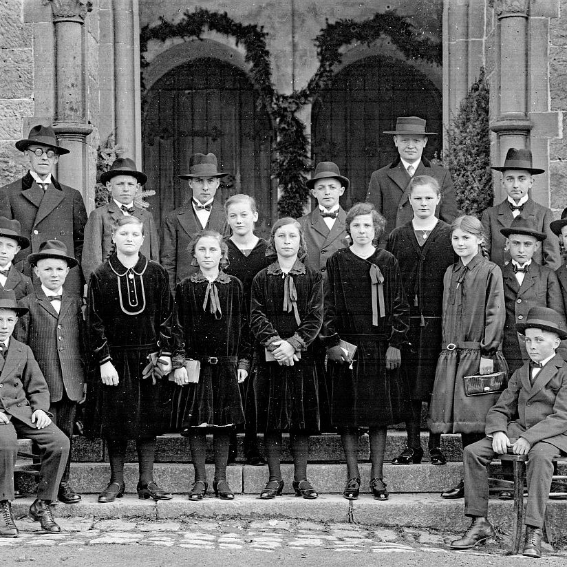 Konfirmation in Tennenbronn 1920 1960 07