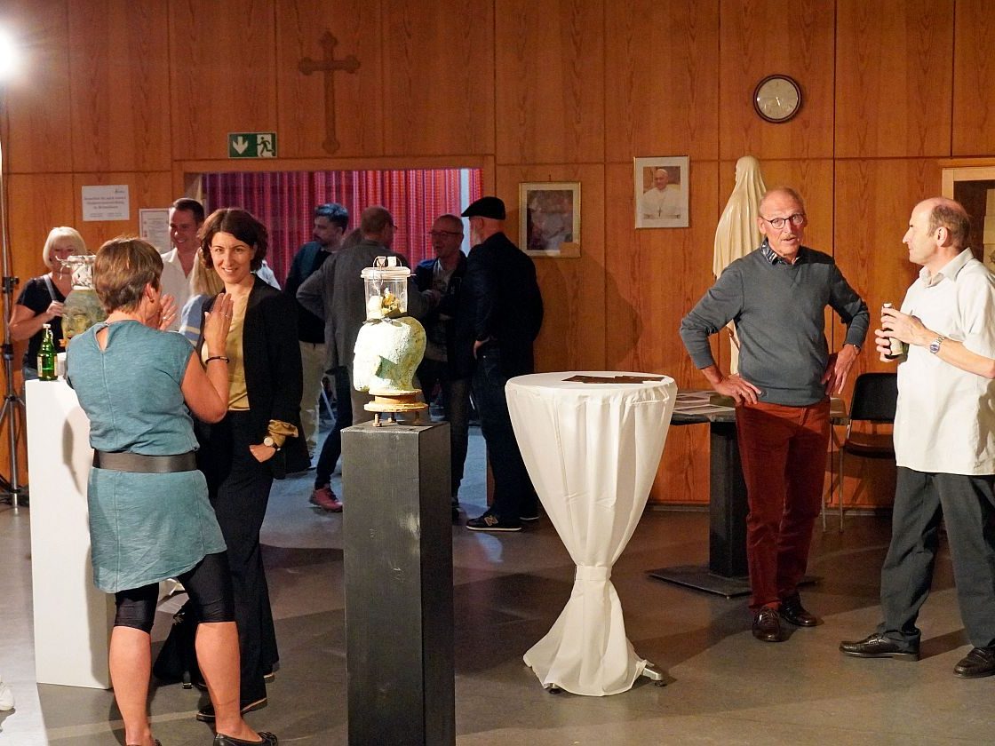 Christuskorpusse und Charakterköpfe 39