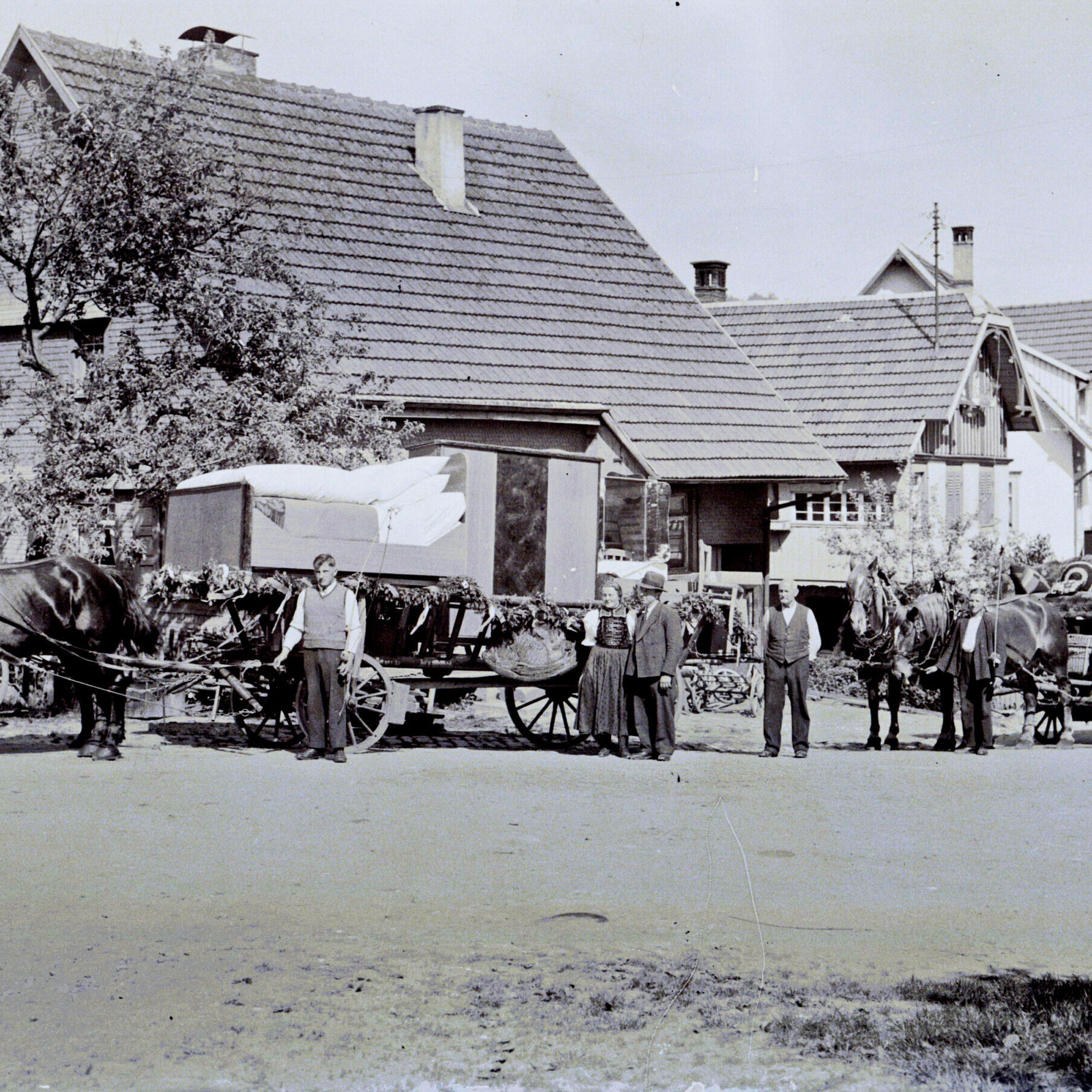 053 FE 038 SB5 GP388 Aussteuerzug in der Löwenstrasse bearb