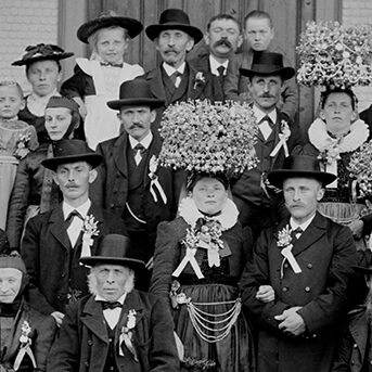 HZ 0127 SG4 GP90 Hochzeit vor Krone Ausschnitt