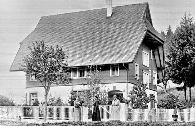 Evangelisches Pfarrhaus klein
